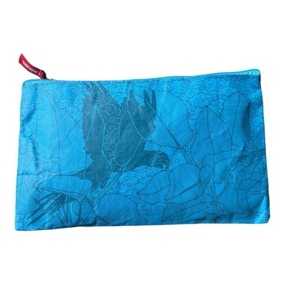 Emirates wildlife amenity kit pouch - macaw (sealed) - Picture 1 of 3